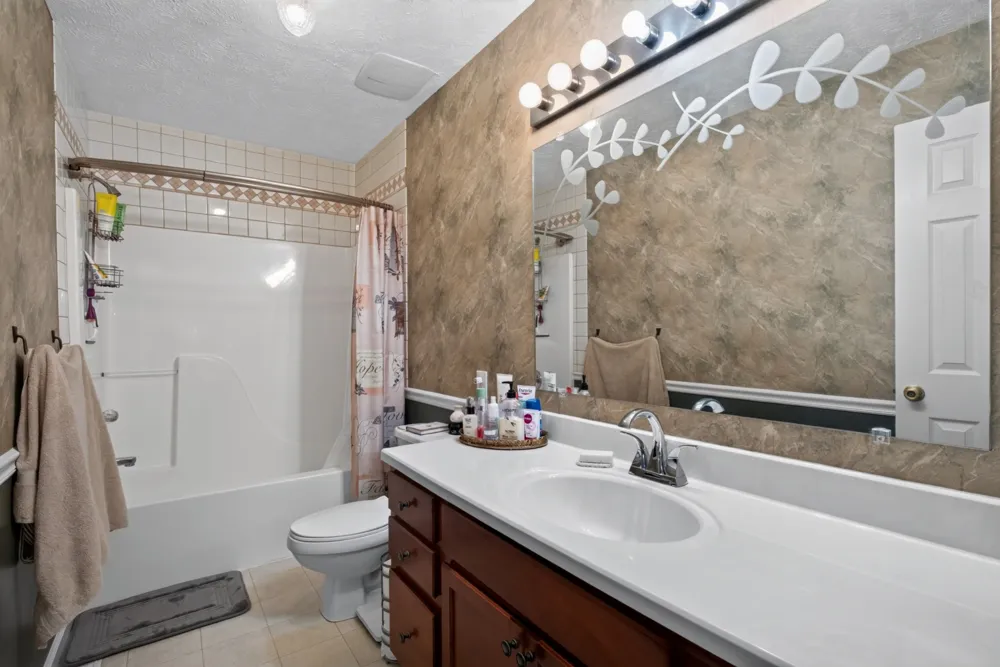 2593 Nova Cir Cookeville, TN 38501