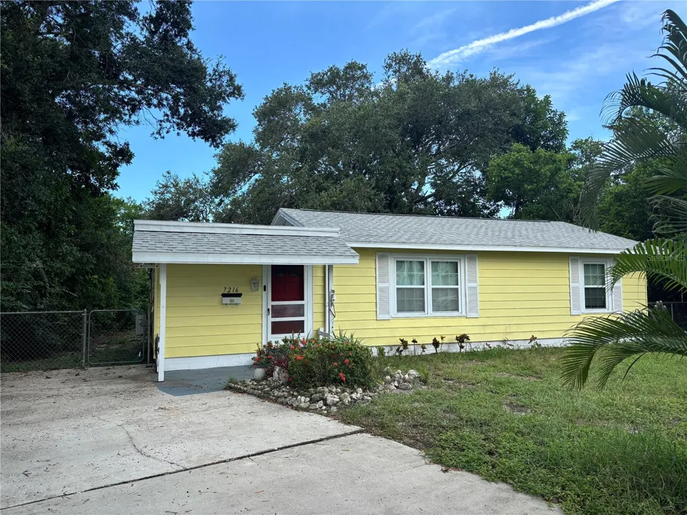 7216 7TH AVENUE St Petersburg, FL 33710