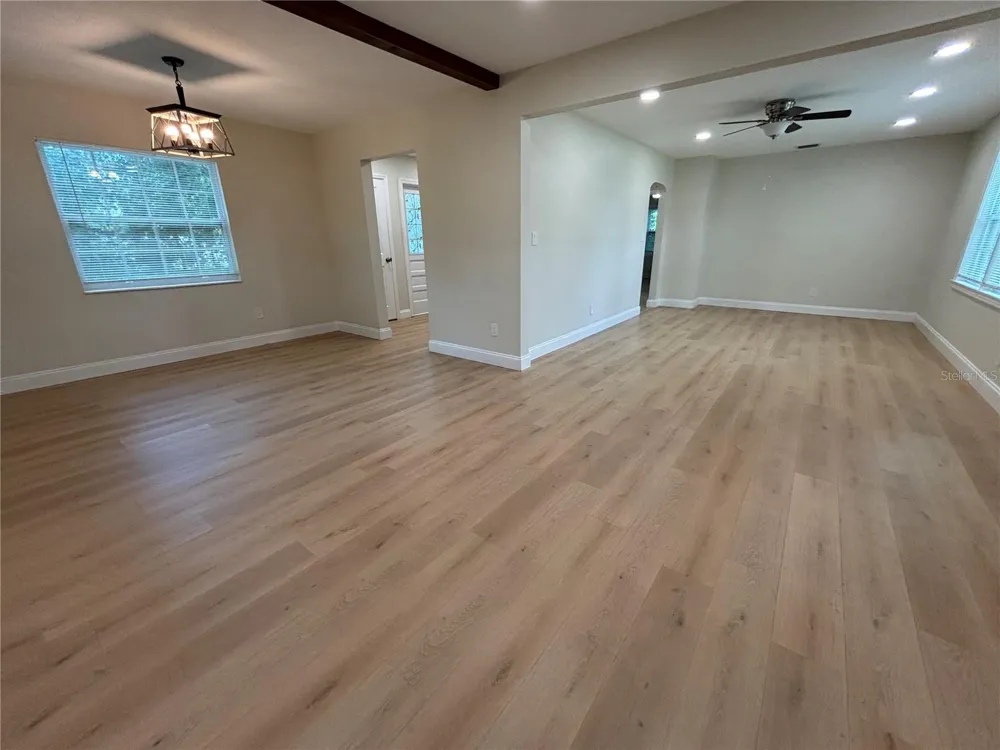 7216 7TH AVENUE St Petersburg, FL 33710