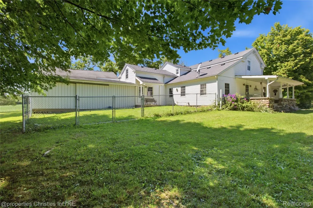 2519 U.S 12 Clinton Township, MI 49236
