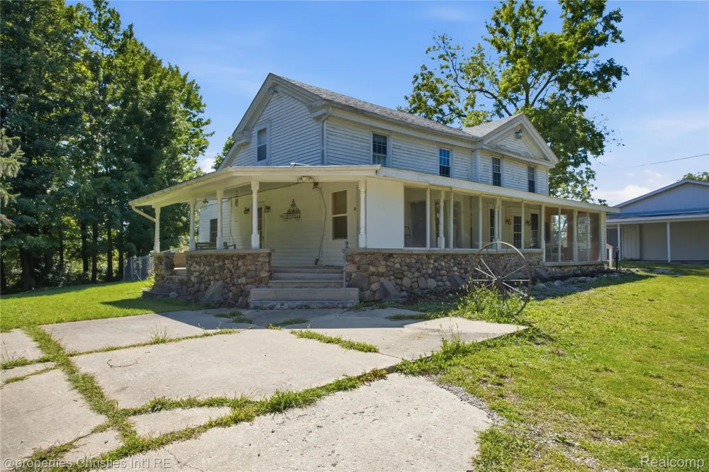 2519 U.S 12 Clinton Township, MI 49236