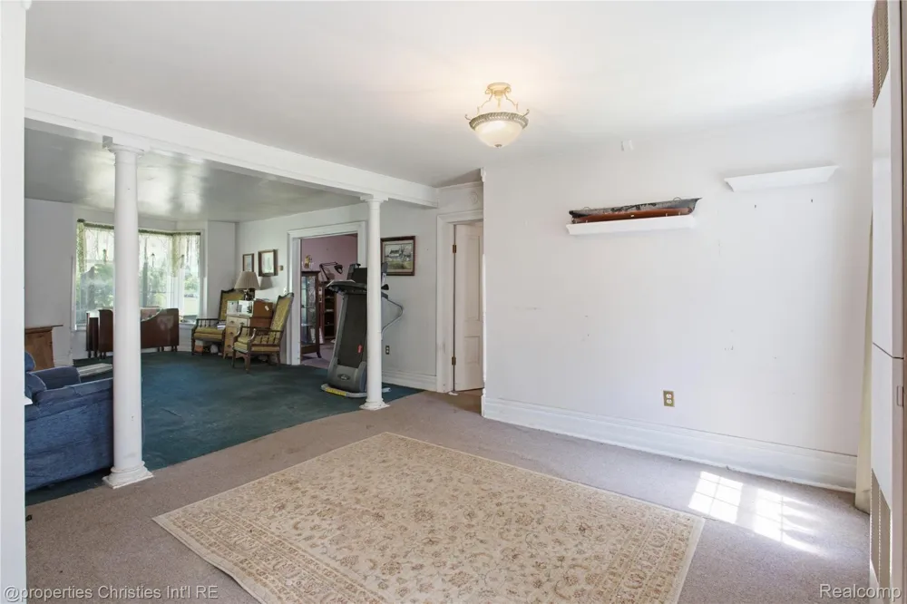 2519 U.S 12 Clinton Township, MI 49236