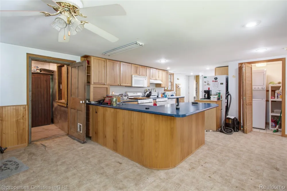 2519 U.S 12 Clinton Township, MI 49236
