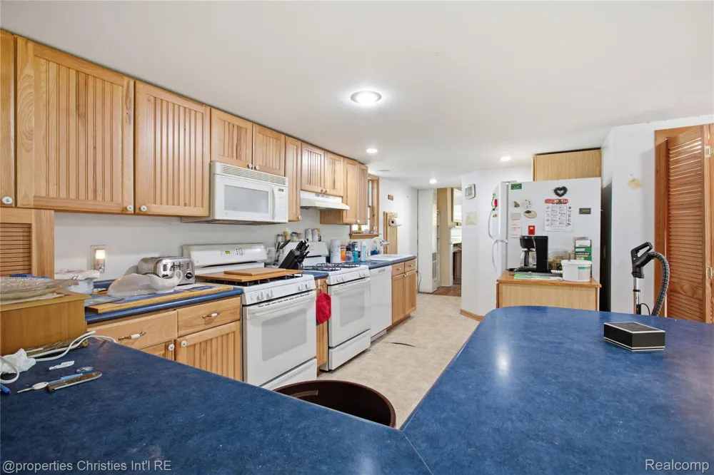 2519 U.S 12 Clinton Township, MI 49236