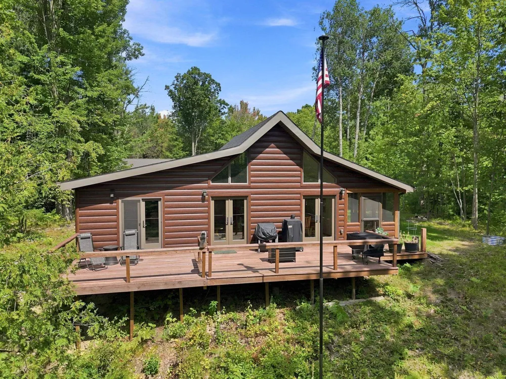9909 W Lotan Road Lake Township, MI 49651