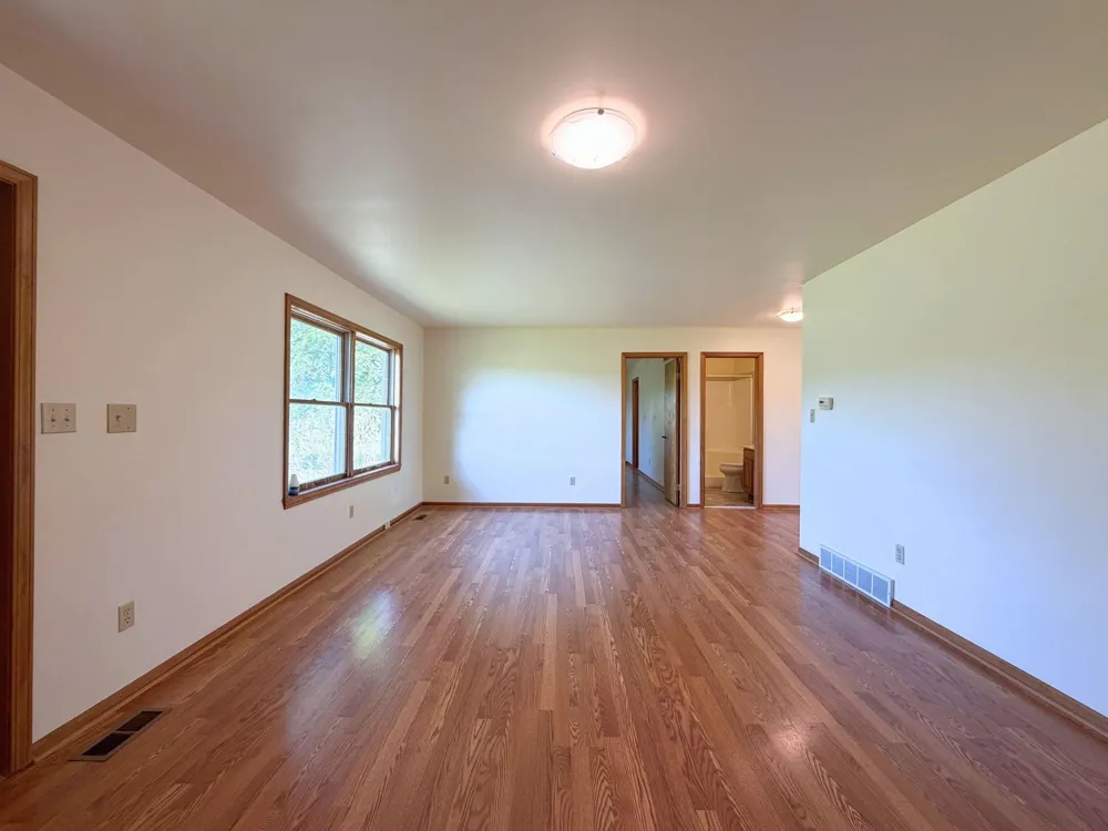 1496 W Dodge Road Vienna Charter Township, MI 48420