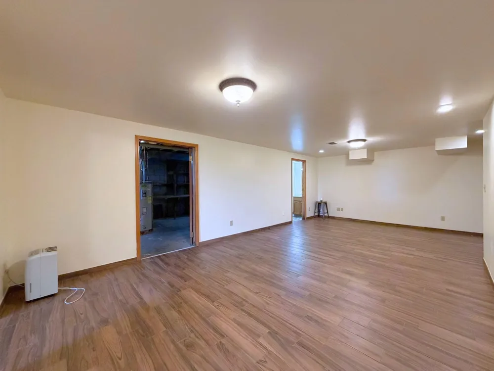 1496 W Dodge Road Vienna Charter Township, MI 48420