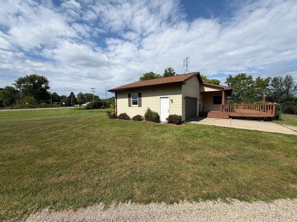 1496 W Dodge Road Vienna Charter Township, MI 48420