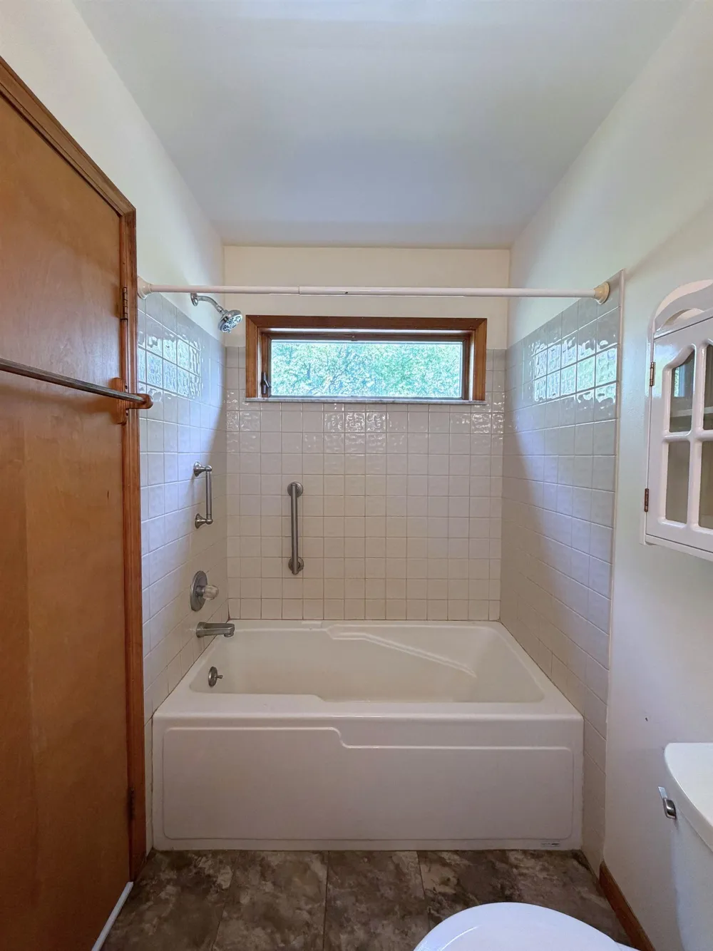 1496 W Dodge Road Vienna Charter Township, MI 48420