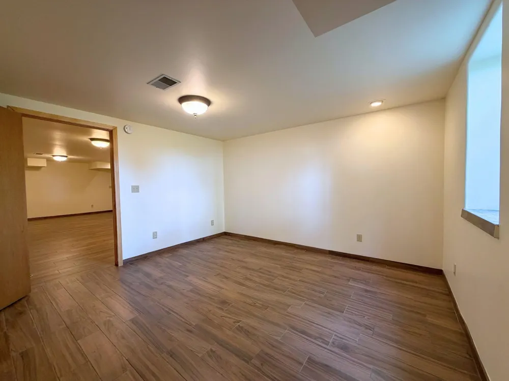 1496 W Dodge Road Vienna Charter Township, MI 48420