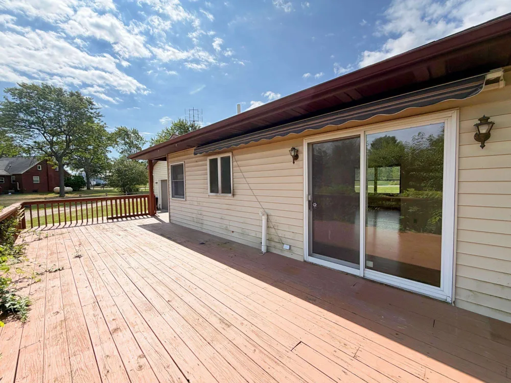 1496 W Dodge Road Vienna Charter Township, MI 48420