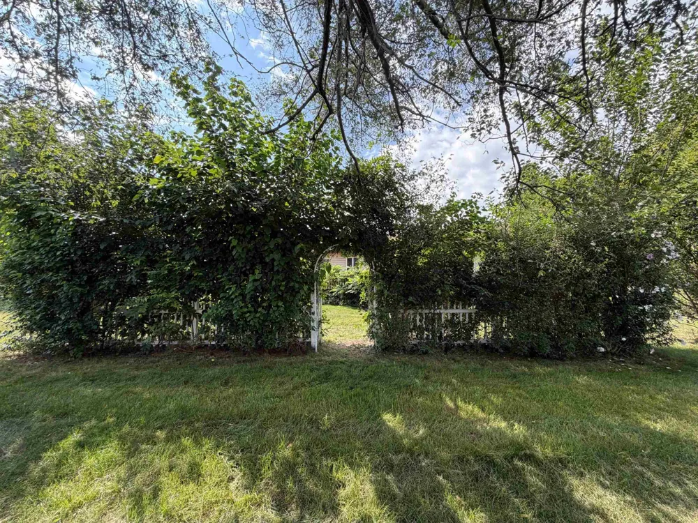 1496 W Dodge Road Vienna Charter Township, MI 48420