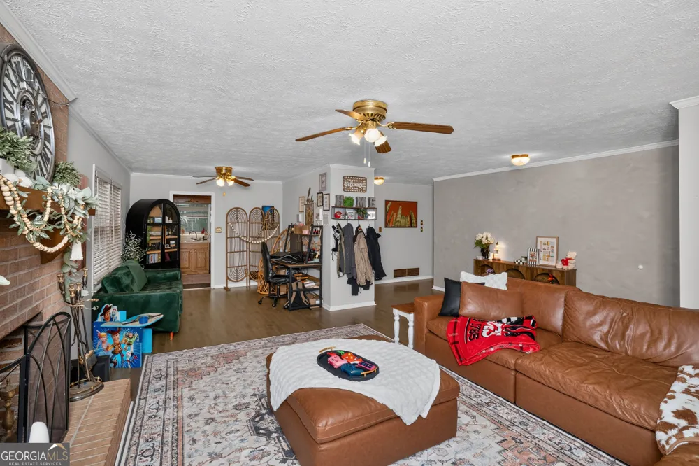 232 Clark RD Griffin, GA 30224