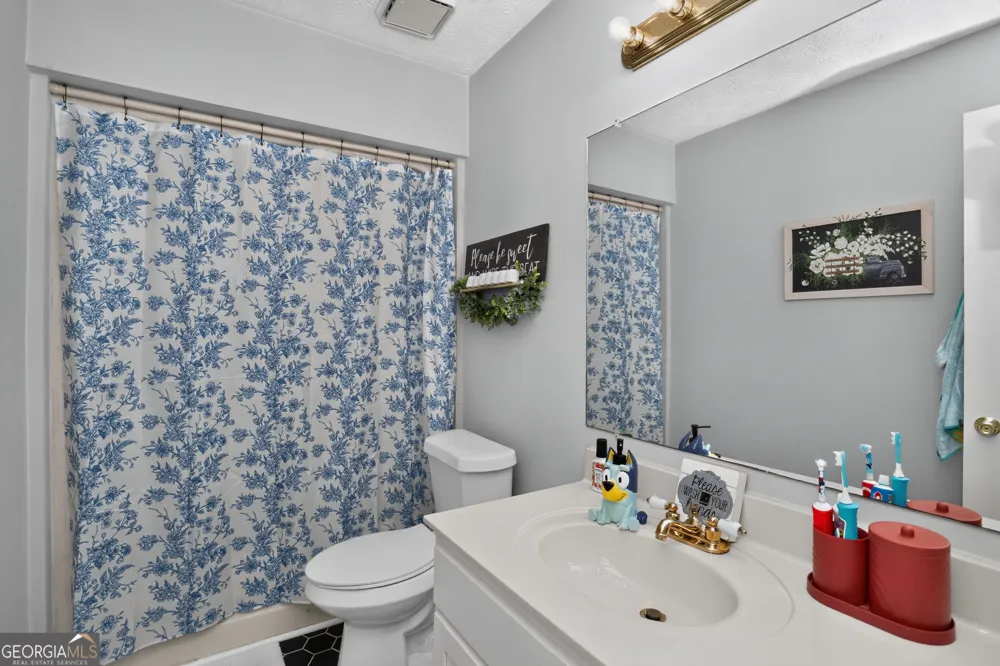 232 Clark RD Griffin, GA 30224