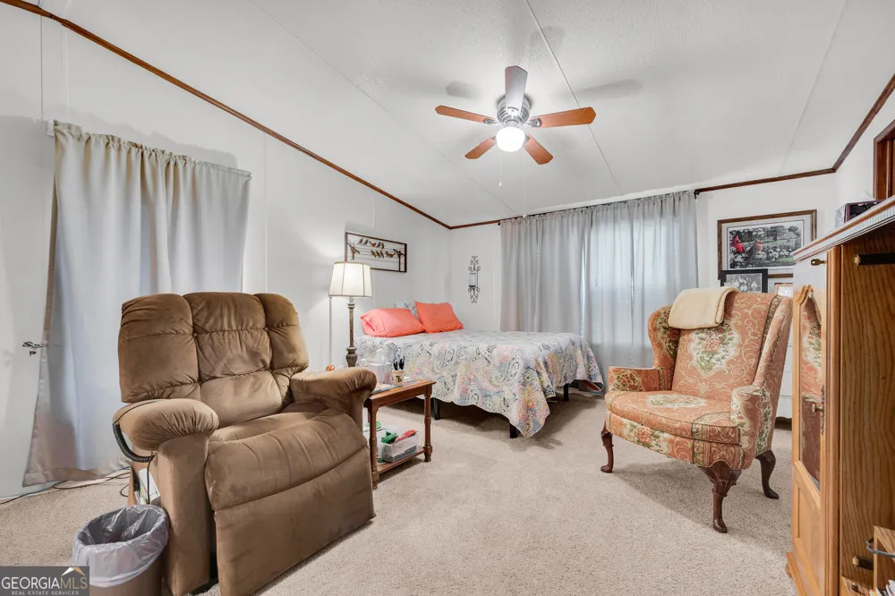 1664 Akin RD Martin, GA 30557
