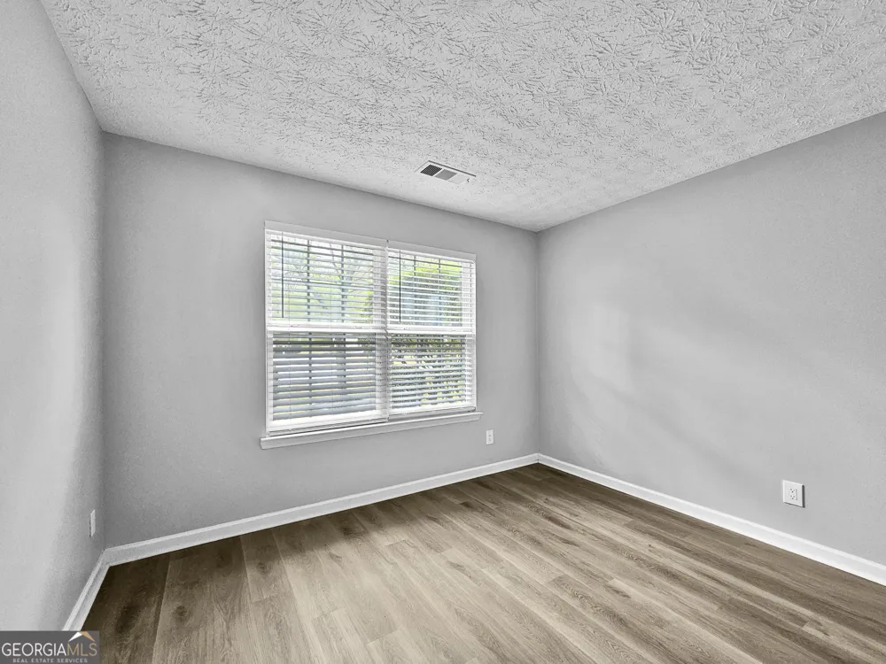 1236 Liriope LN Lawrenceville, GA 30045