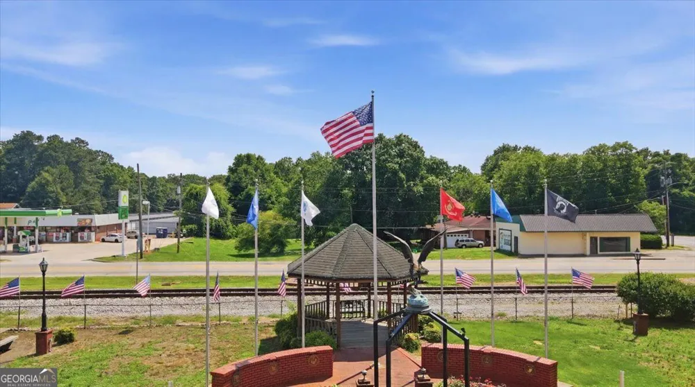 157 Maney DR Statham, GA 30666