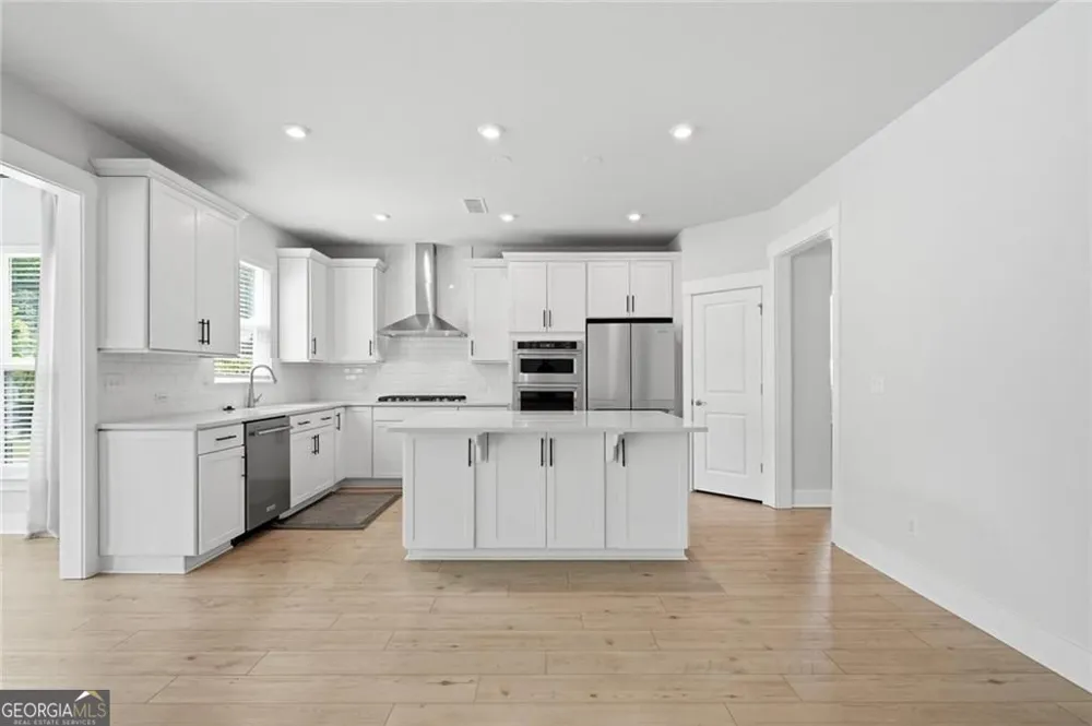 4719 Wilderness TRL Flowery Branch, GA 30542