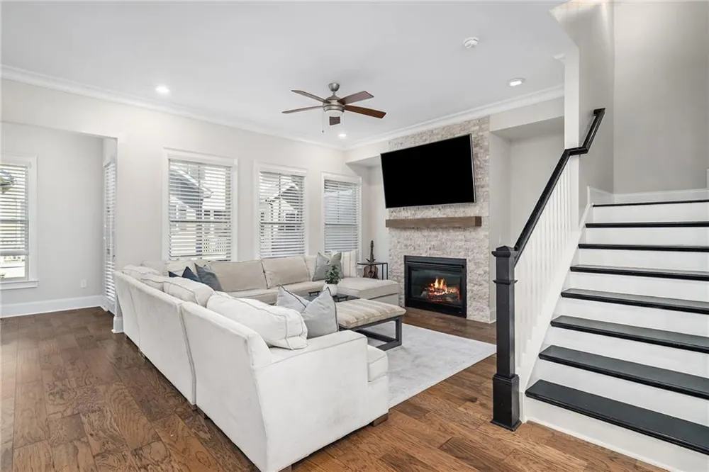 896 Mayfield Road Alpharetta, GA 30009