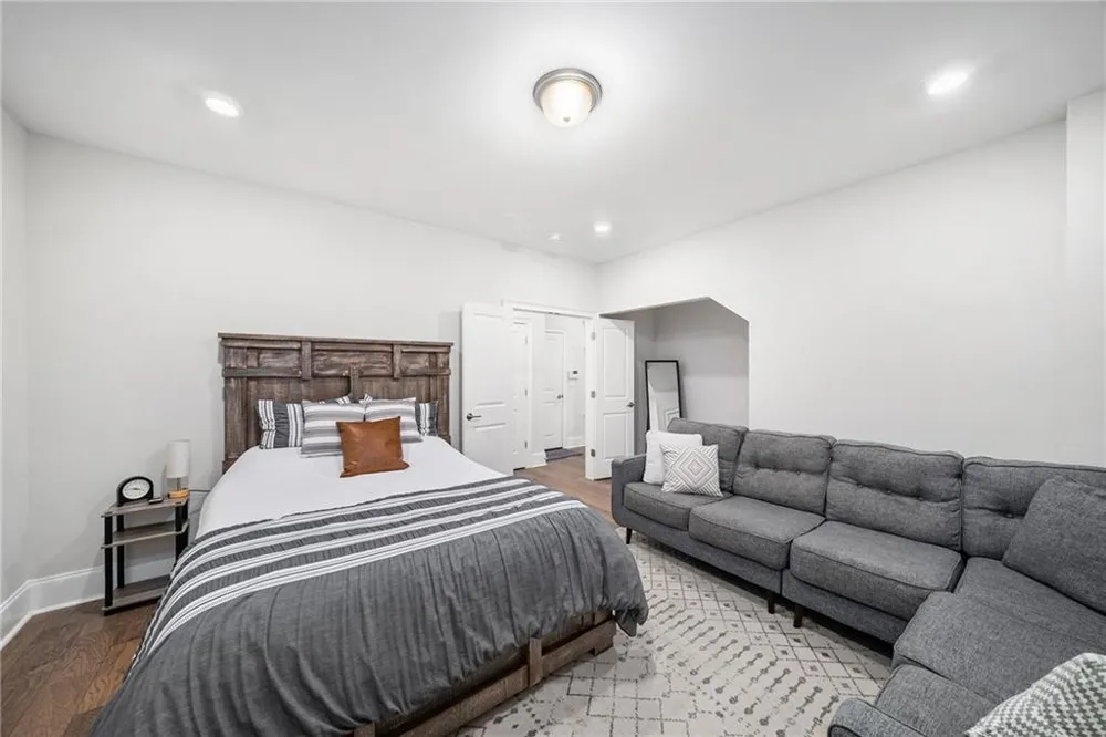 896 Mayfield Road Alpharetta, GA 30009