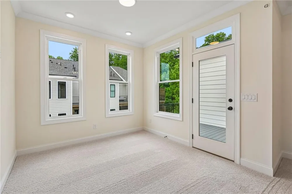 350 Crimson Pine Alley #17 Alpharetta, GA 30009