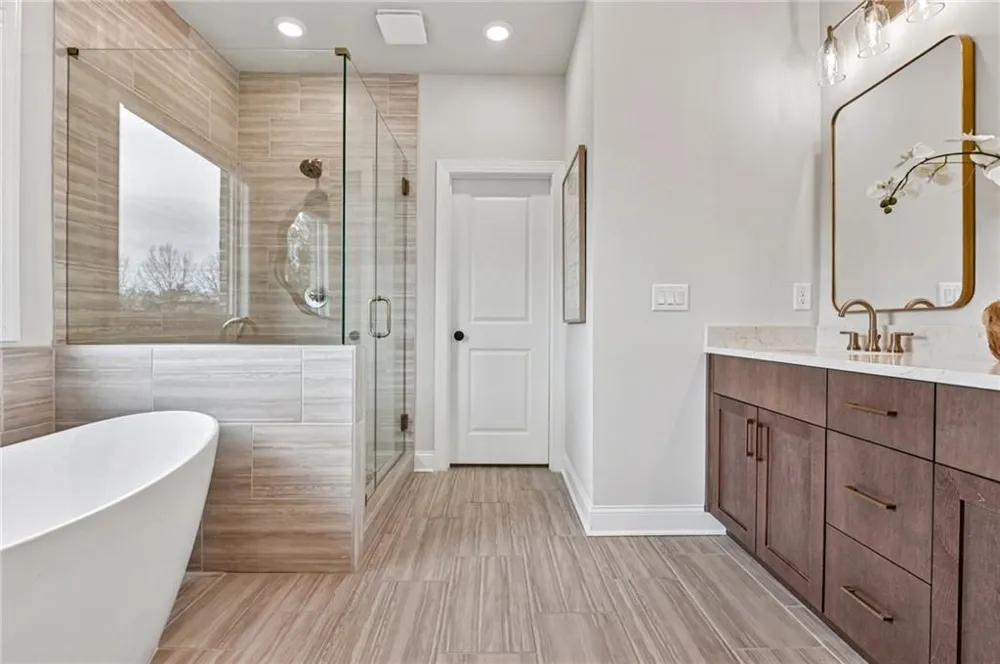 350 Crimson Pine Alley #17 Alpharetta, GA 30009