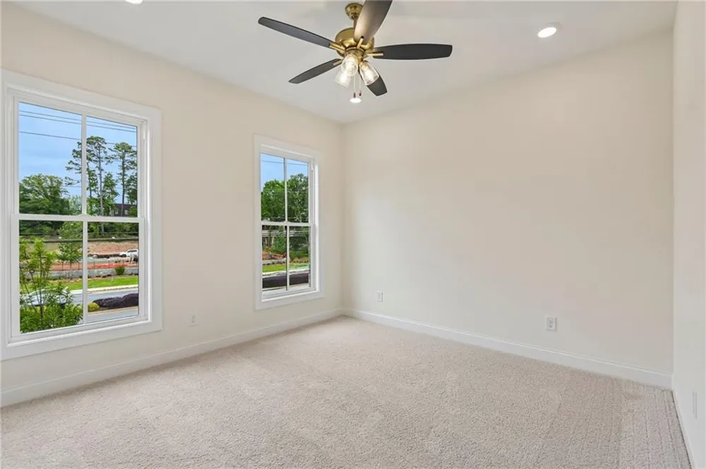 350 Crimson Pine Alley #17 Alpharetta, GA 30009