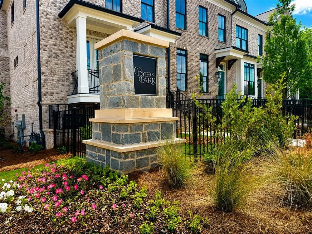 350 Crimson Pine Alley #17 Alpharetta, GA 30009
