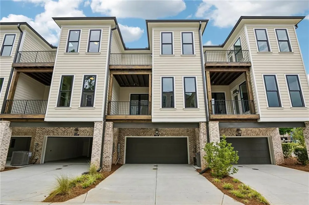 350 Crimson Pine Alley #17 Alpharetta, GA 30009