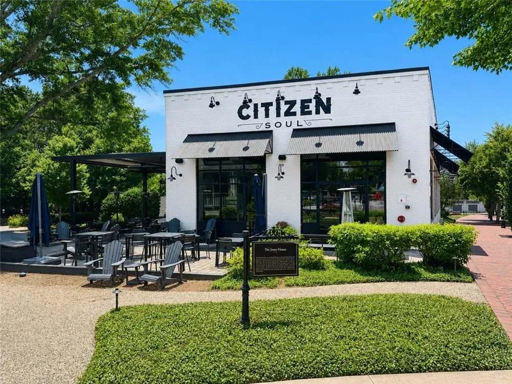 350 Crimson Pine Alley #17 Alpharetta, GA 30009