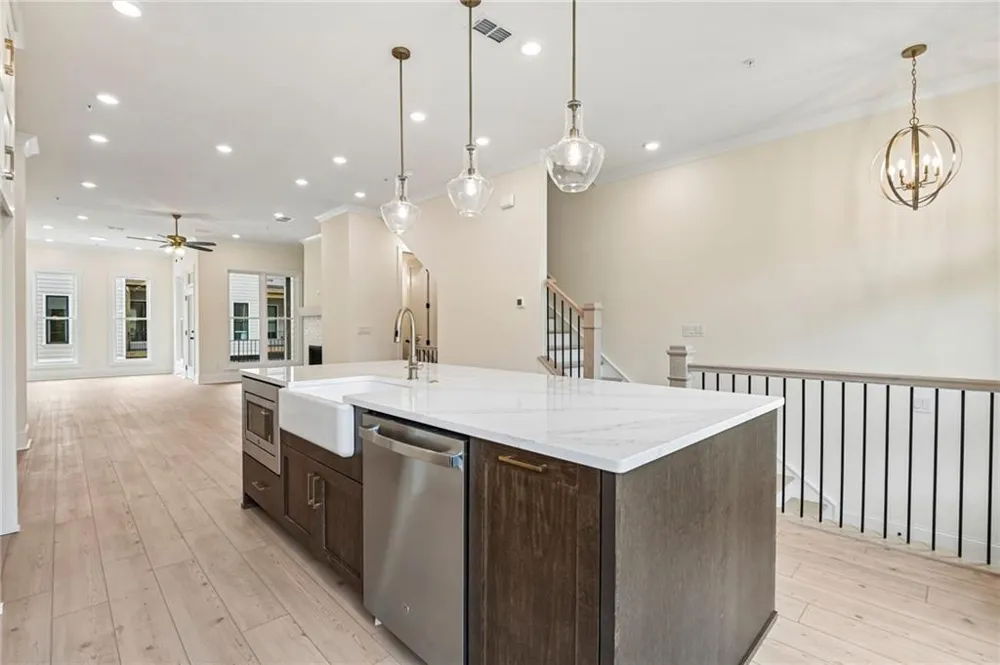 350 Crimson Pine Alley #17 Alpharetta, GA 30009