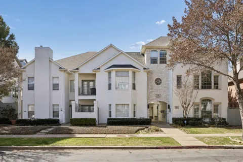 4125 Holland Avenue #203