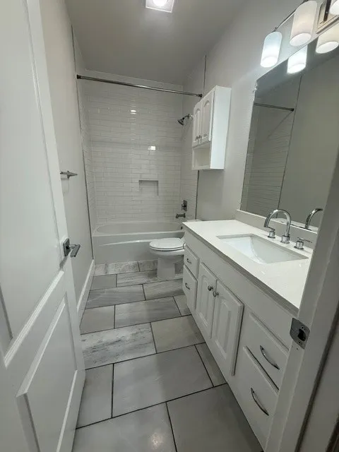 4125 Holland Avenue #203 Dallas, TX 75219