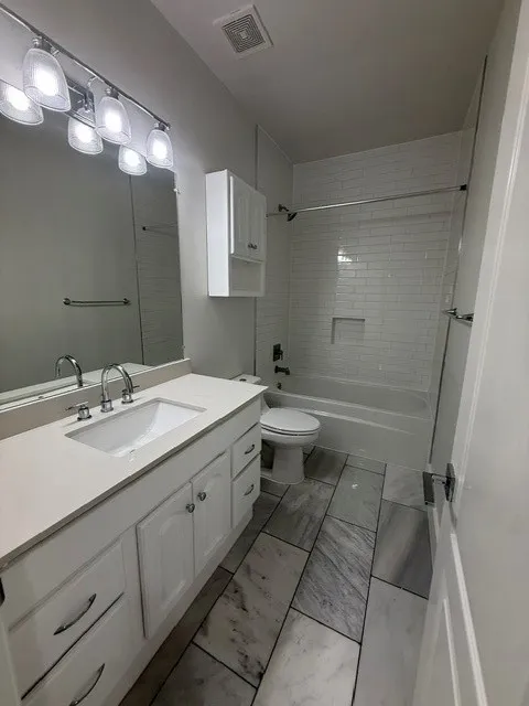 4125 Holland Avenue #203 Dallas, TX 75219
