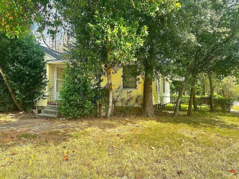 706 E Defee Avenue