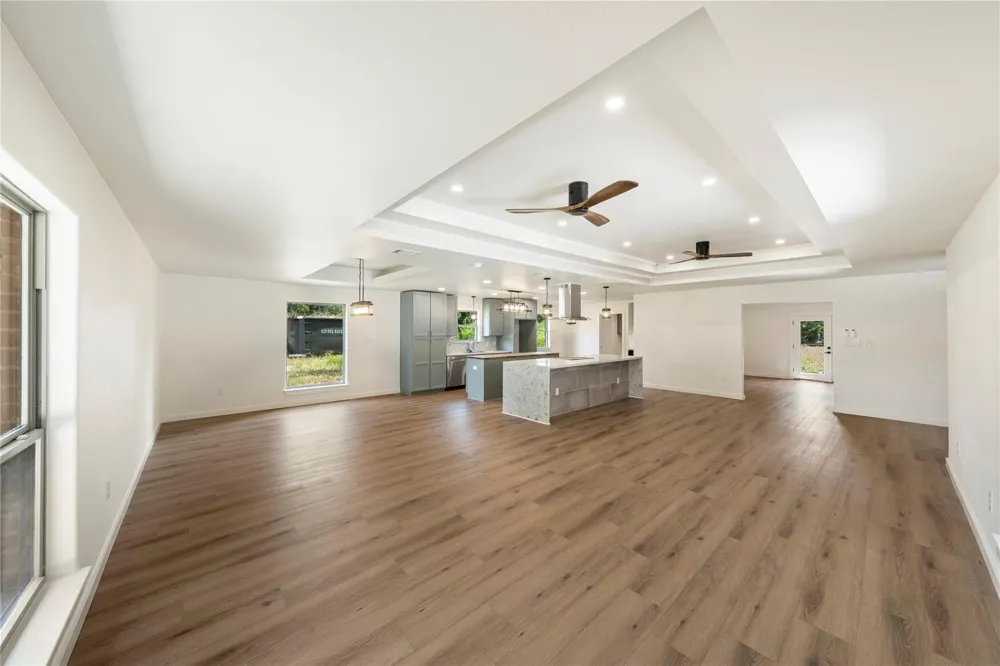 2109 County Road 353 Brazoria, TX 77422