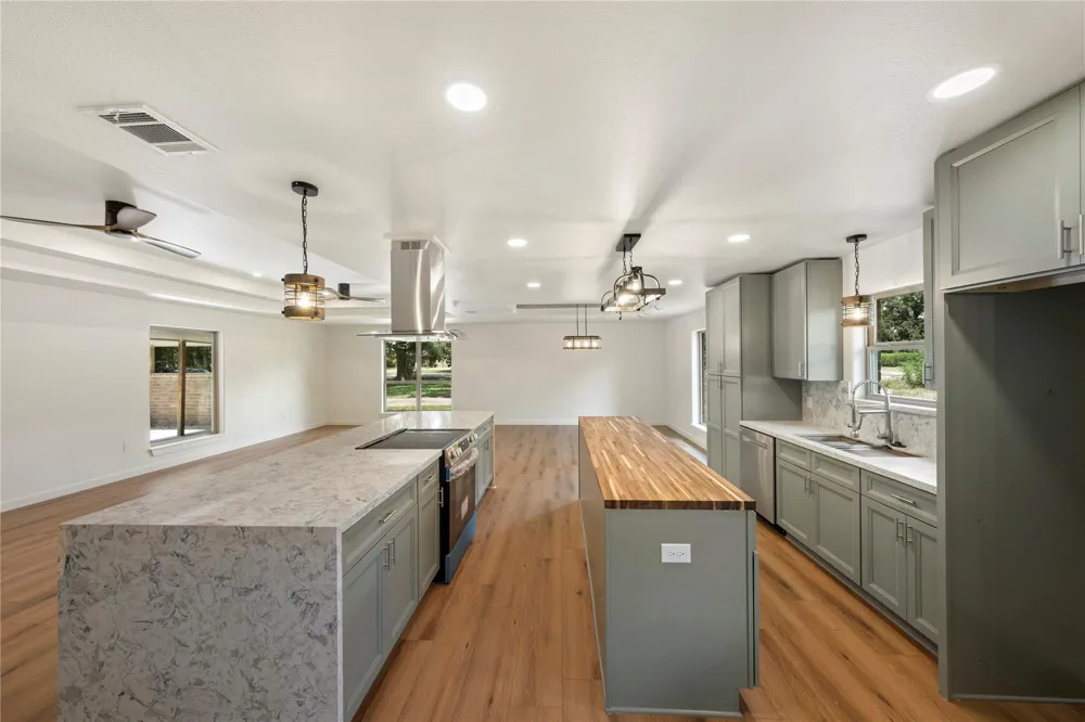 2109 County Road 353 Brazoria, TX 77422