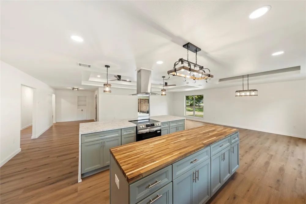 2109 County Road 353 Brazoria, TX 77422