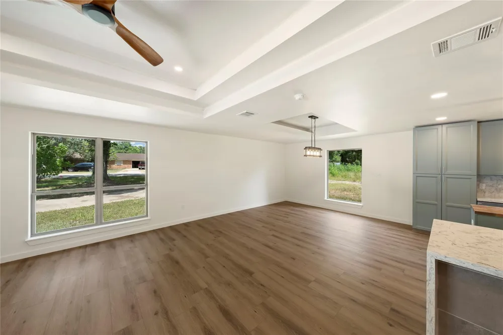 2109 County Road 353 Brazoria, TX 77422