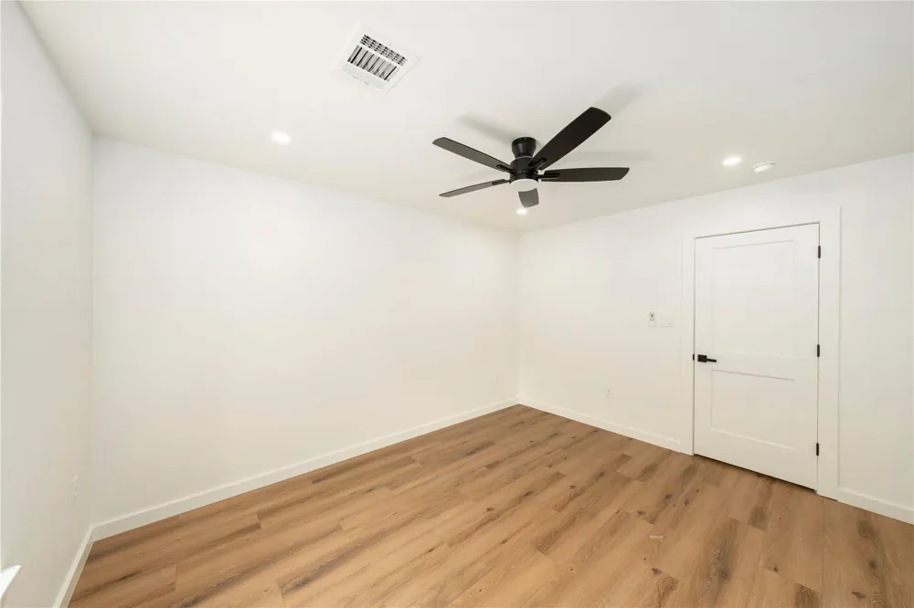 2109 County Road 353 Brazoria, TX 77422