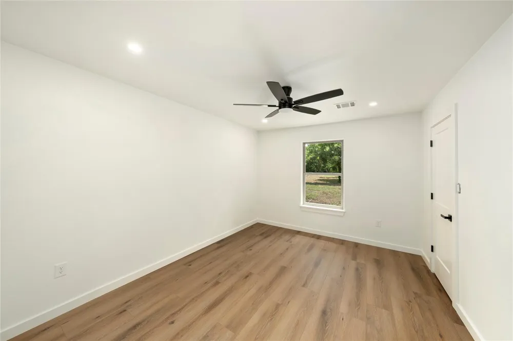 2109 County Road 353 Brazoria, TX 77422