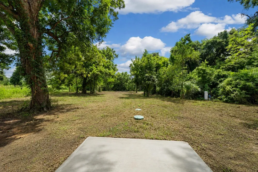 2109 County Road 353 Brazoria, TX 77422
