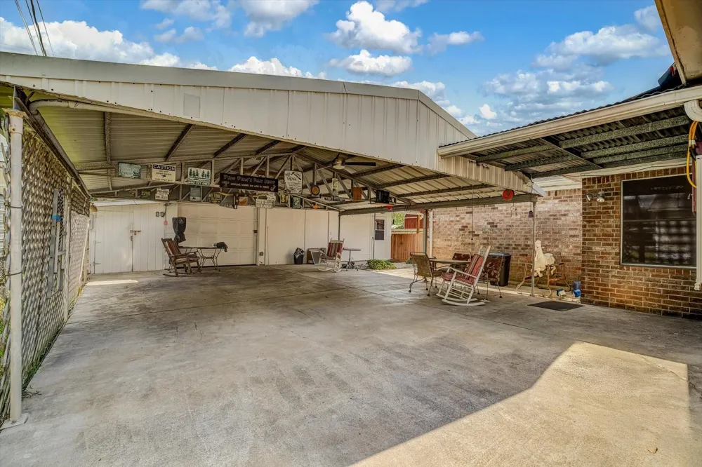 120 Fern Lane Highlands, TX 77562