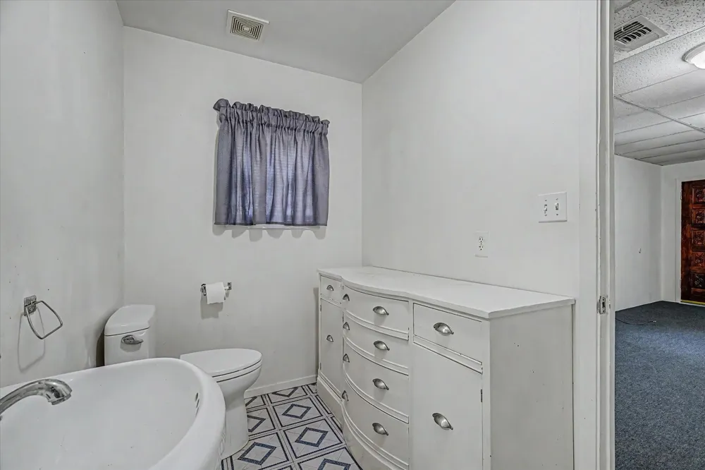 120 Fern Lane Highlands, TX 77562