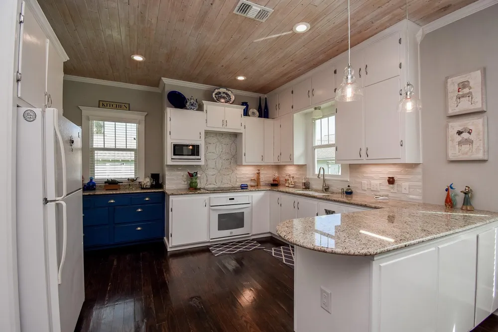 210 W Calhoun Street El Campo, TX 77437