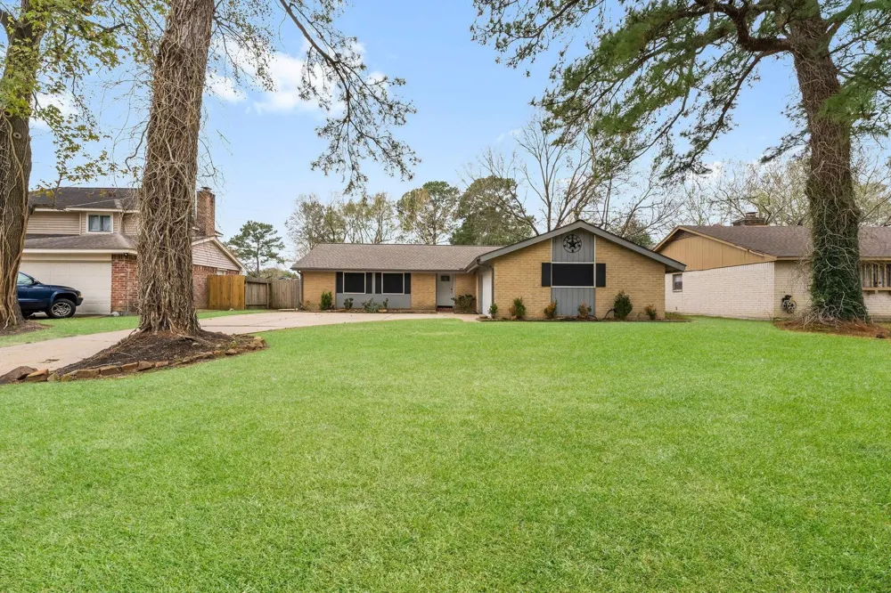23135 Birnam Wood Boulevard Spring, TX 77373