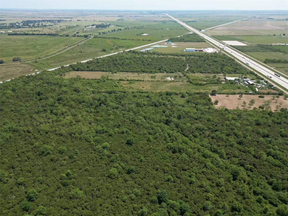 I10 Winnie, TX 77665