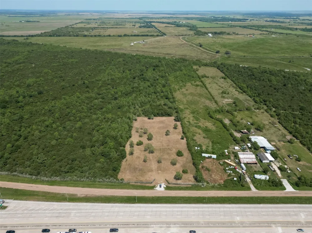 I10 Winnie, TX 77665