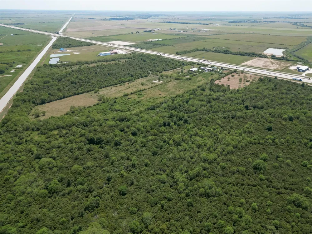 I10 Winnie, TX 77665