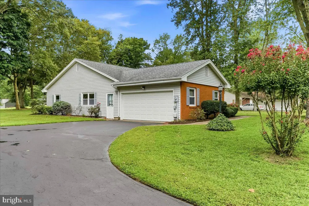 1 W FAIRWAYS CIRCLE Smyrna, DE 19977